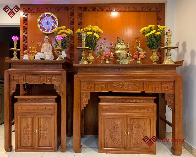 Rất nhiều kiểu bố trí bàn thờ Phật và gia tiên