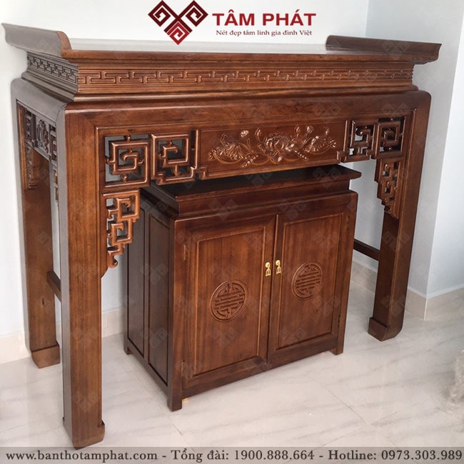 Mẫu bàn thờ gỗ Hương Đá cao cấp BT-1126