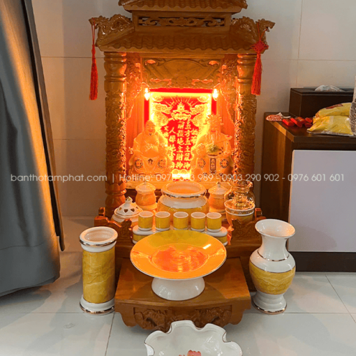 Bàn thờ Ông Địa mái chùa gỗ Gõ