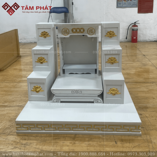 Combo bàn thờ Ông Địa màu trăng có đế và tam cấp 2 bên