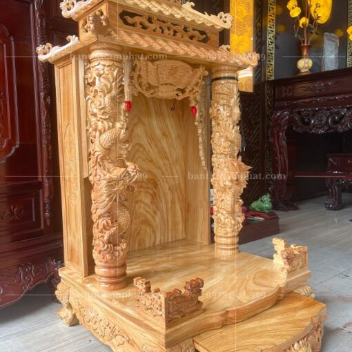 Thiết kế cổ điển với mái chùa 2 tầng.