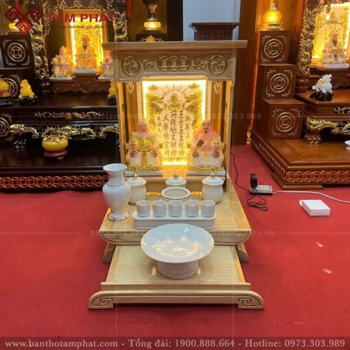 Chất liệu gỗ sồi có độ bền cao, giá thành bình dân.