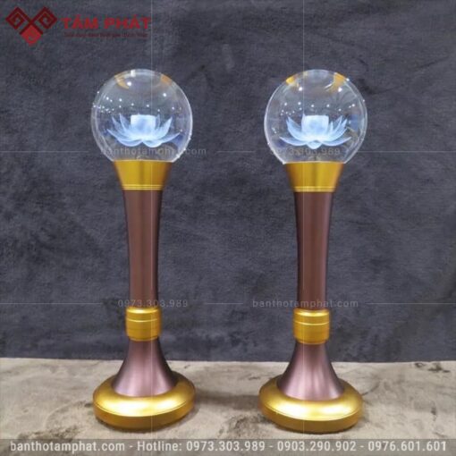 Đèn led hoa sen đổi nhiều màu.