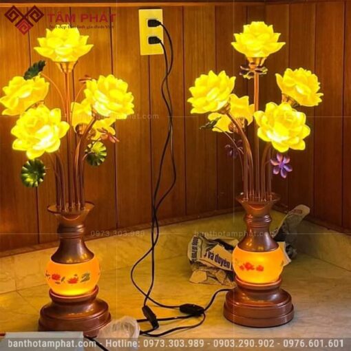 Đèn điện led ánh vàng sang trọng.