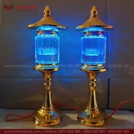 Thiết kế dáng trụ, nắp ô màu vàng đa dạng kích thước.