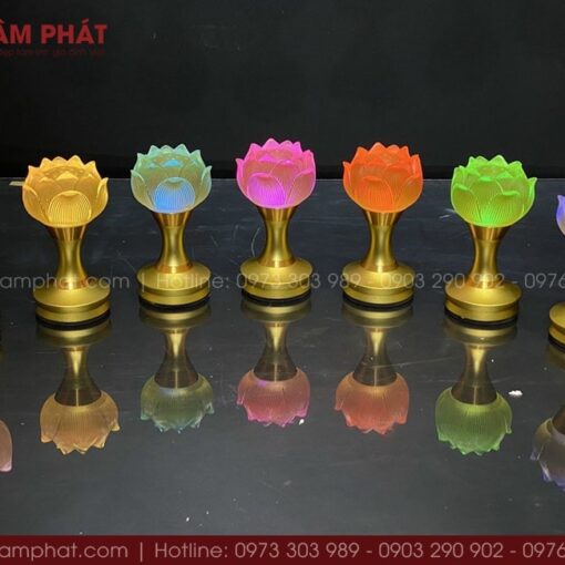 Đèn điện thờ, đa dạng kích thước và màu sắc.