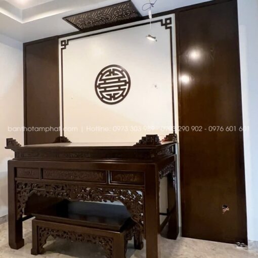 Án thờ lớn, có tai bo đẳng cấp.