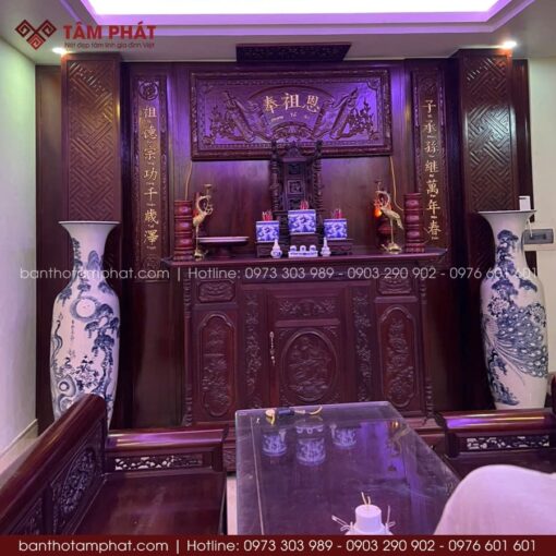 Tủ thờ đẹp tại phòng khách mẫu BT-1623