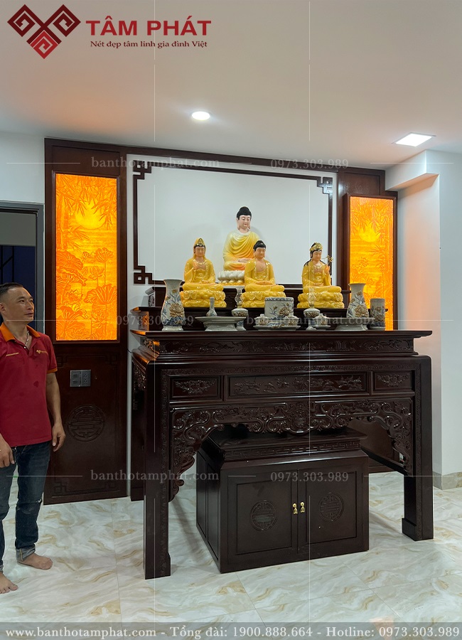 Phòng thờ Phật thanh tịnh nhẹ nhàng cho Phật tử