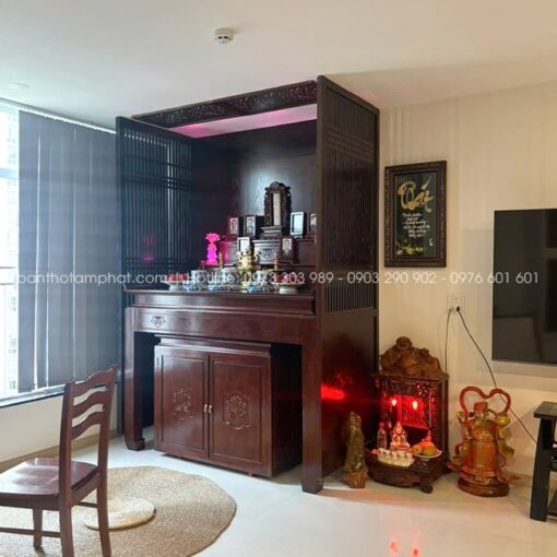 Mẫu phòng thờ đẹp góp phần thể hiện sự hiếu đạo của gia chủ đối với ông bà tổ tiên.
