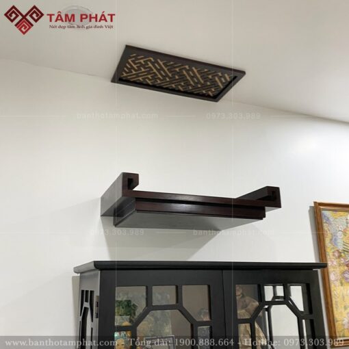 Nổi bật với kiểu dáng không chân, đáy phẳng.