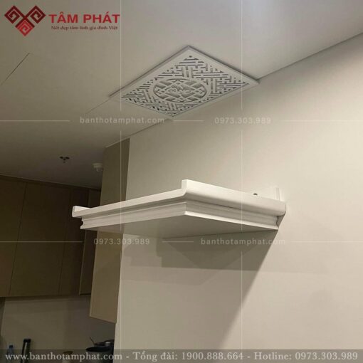 Tâm Phát nhận đặt đóng bàn thờ treo tường TT2215 theo yêu cầu.