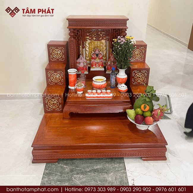 Bàn Thờ Thần Tài, Ông Địa Gỗ Hương