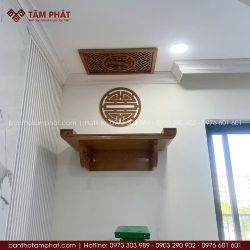 Bàn thờ treo tường chân cong độc đáo mẫu TT2218