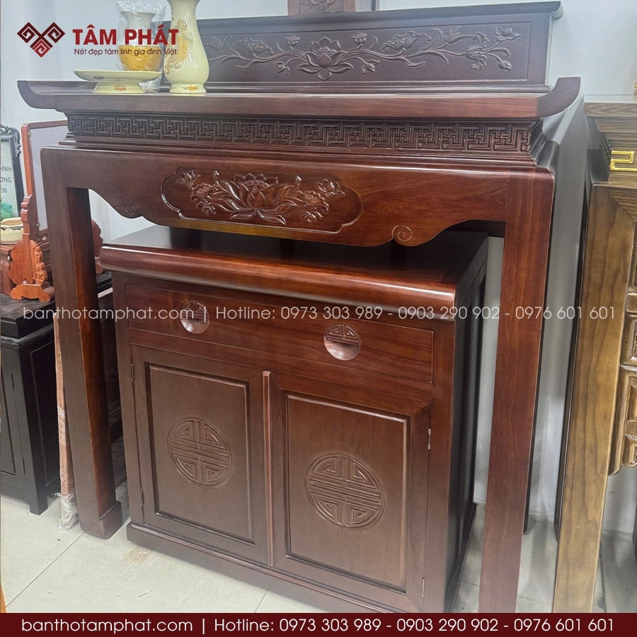 Bàn thờ đứng đa dạng kích thước chuẩn phong thủy.