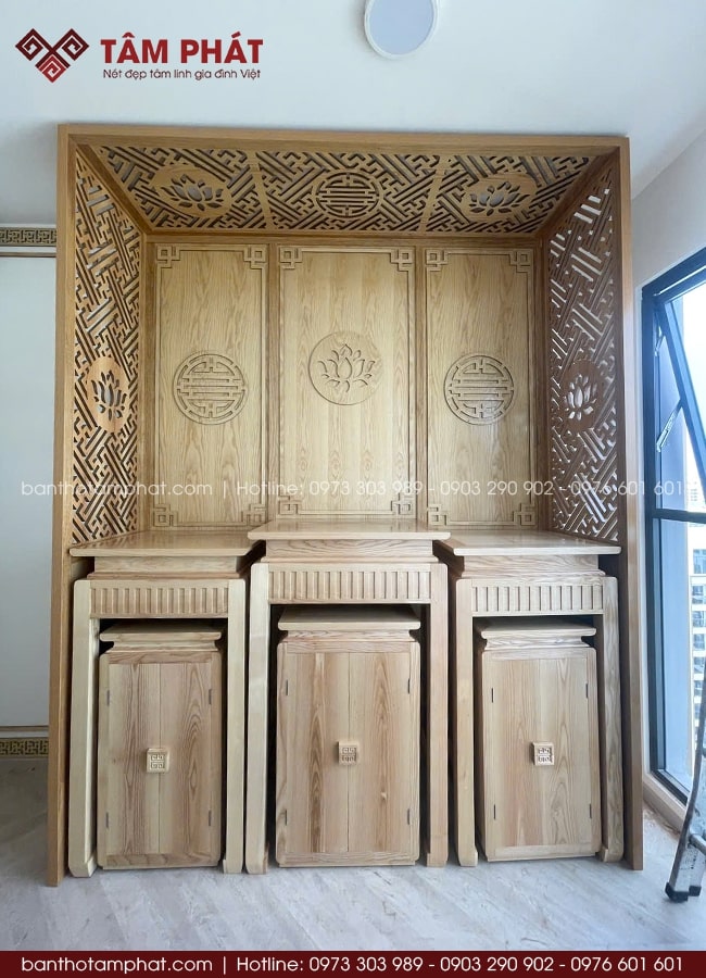 Phòng thờ 3 bàn gỗ sồi hiện đại mẫu BT-1694