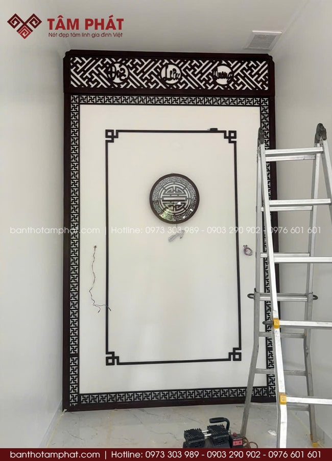 Phần hậu phòng thờ BT-1725 được thi công đẹp.