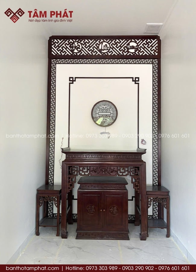 Phòng thờ âm tường hiện đại mẫu BT-1725