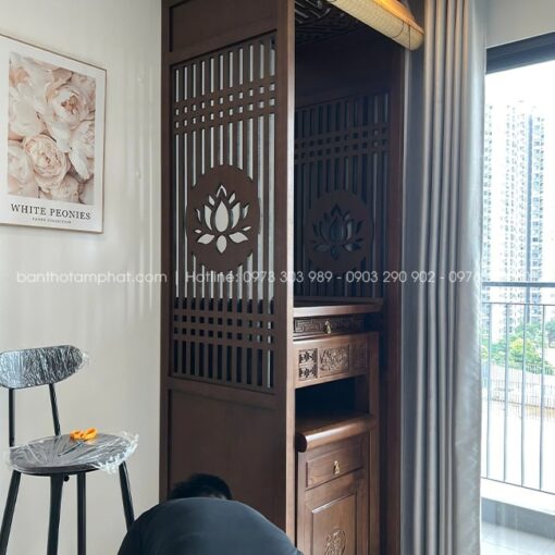 Bàn thờ đứng nhỏ ngang 69 sâu 48 cao 127.
