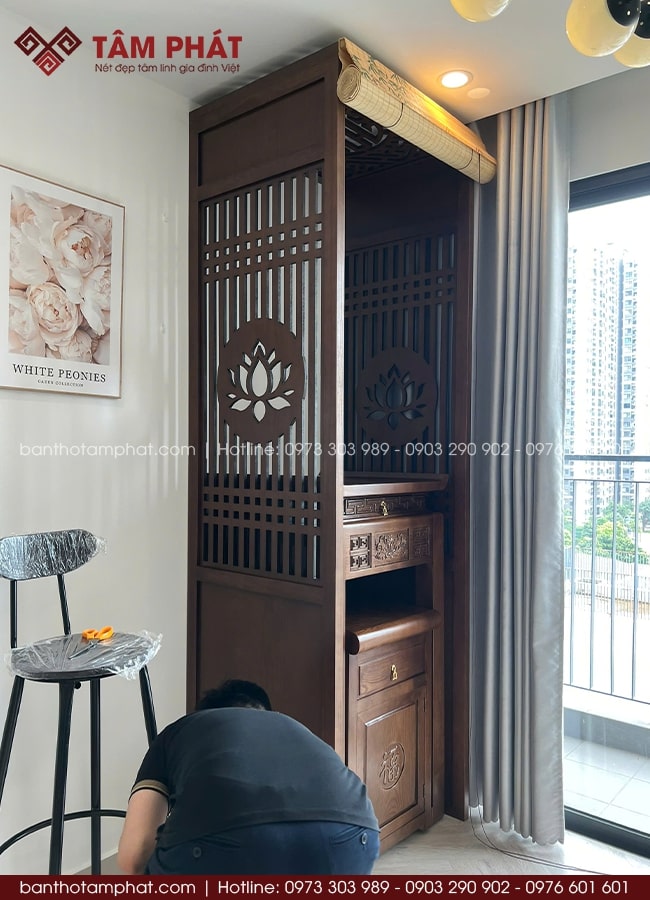 Bàn thờ đứng nhỏ ngang 69 sâu 48 cao 127.