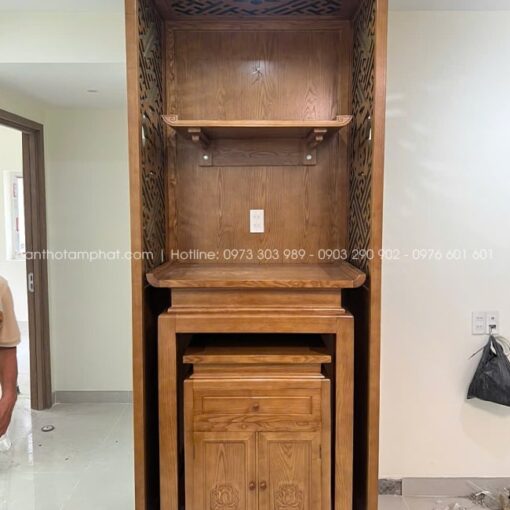 Đây là mẫu phòng thờ đơn giản hiện đại phù hợp với mọi không gian nhà cửa hiện đại.