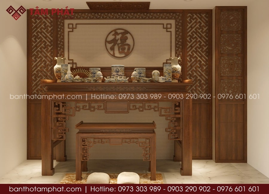 Bên trong là thiết kế phòng thờ đơn giản với bàn thờ đứng và ốp vách hiện đại.