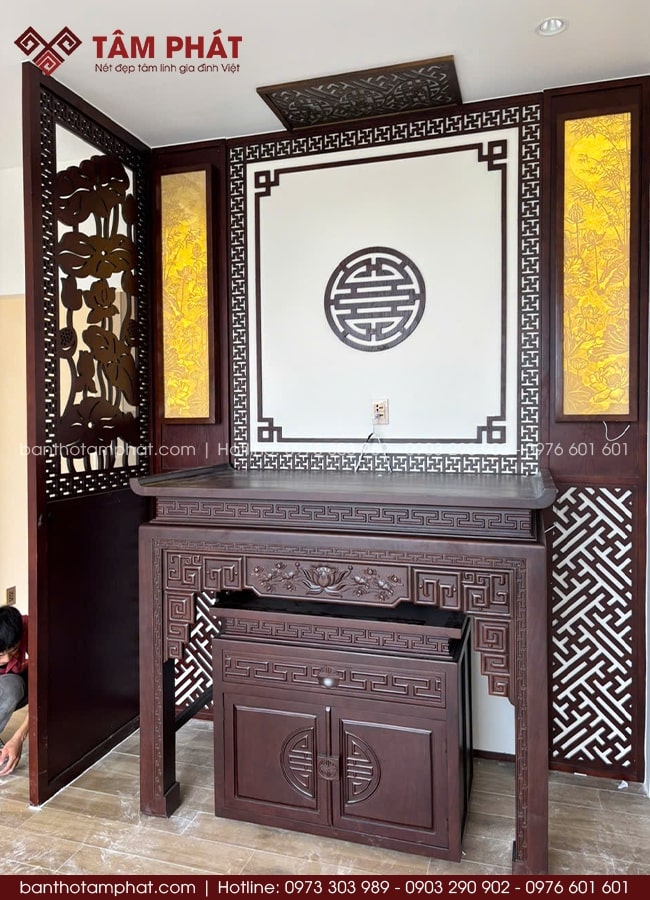 Phòng thờ không phủ bóng rất được yêu thích trong những không gian cần sự giản dị, ấm cúng, thiền định.