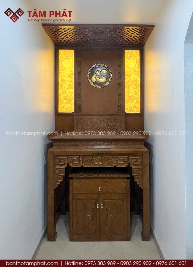 Phòng thờ nhỏ góc hành lang sang trọng mẫu BT-1696