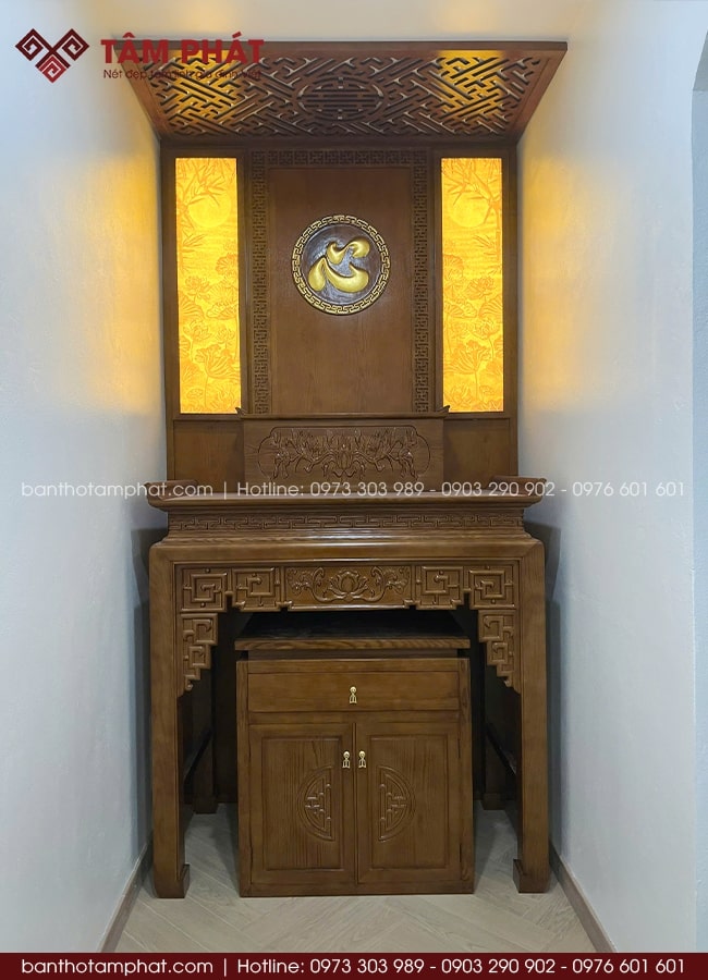 Chữ "Lộc" hán tròn chính giữa mang ý nghĩa phong thủy tốt.