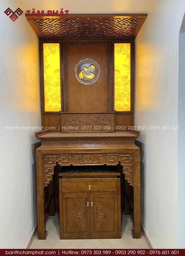 Thiết kế phòng thờ BT-1696 bám sát thực tế không gian nhà cửa.