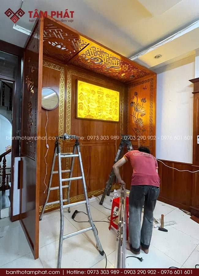 Không gian thờ vừa cổ điển vừa hiện đại - dễ hòa hợp với mọi phong cách nội thất.