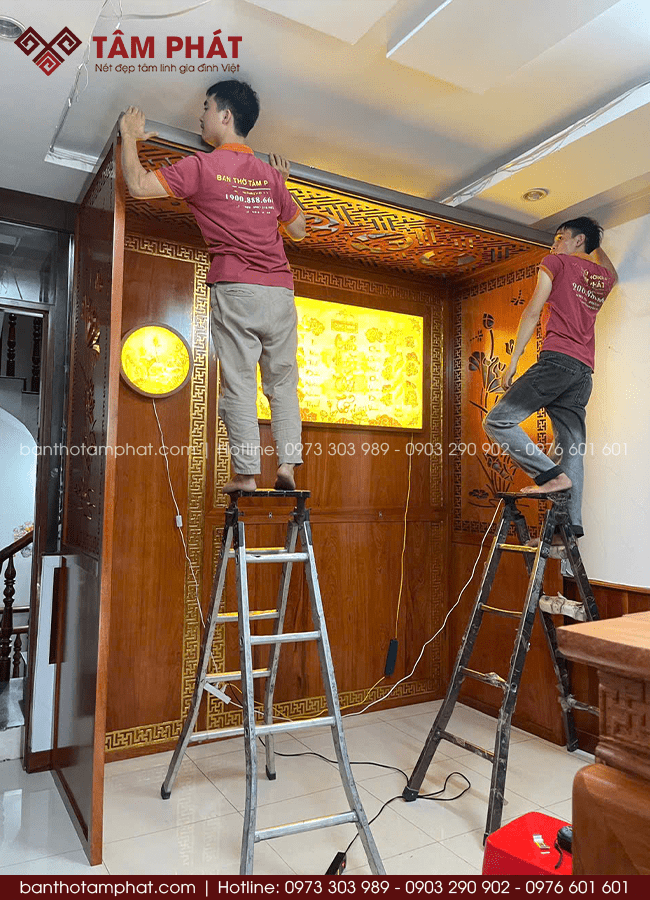 Quá trình lắp đặt rèm che phòng thờ Quá trình lắp đặt rèm che phòng thờ