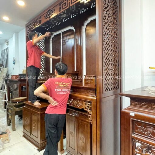 Mỗi chi tiết đều được đội ngũ kỹ thuật Tâm Phát lắp đặt, điều chỉnh sao cho khớp bản vẽ nhất.