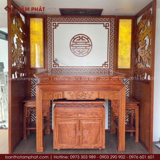 Phòng thờ BT-1788 lấy tông màu hương chủ đạo, ấm cúng, sang trọng.