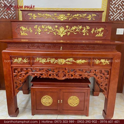 Bàn thờ tam cấp Như Ý BT-1816 được gia công chắc chắn, đảm bảo độ bền và tính thẩm mỹ.