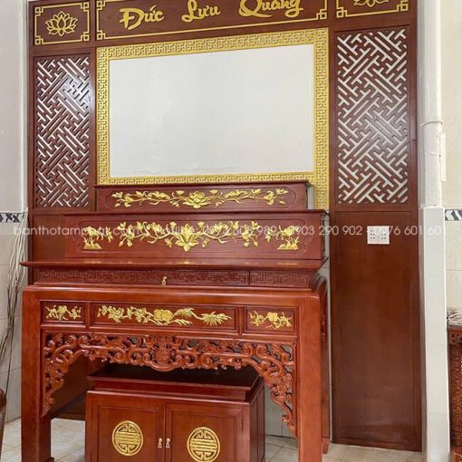 Mẫu bàn thờ cao cấp BT-1816 là lựa chọn phù hợp cho những gia đình mong muốn không gian thờ chỉn chu và đồng bộ.