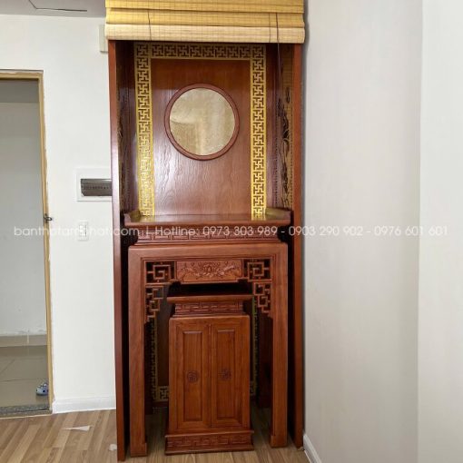 Tone gỗ sang trọng, dễ phối hợp với tổng thể nội thất căn hộ hiện đại.