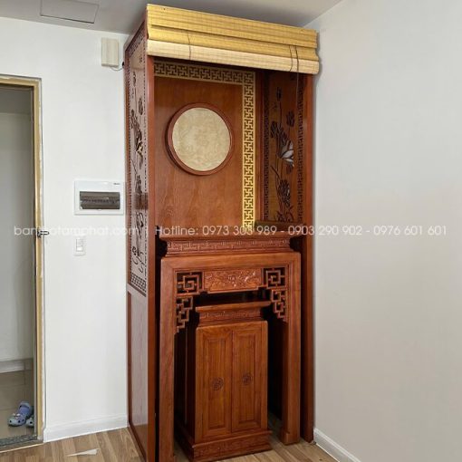Thi công phòng thờ trọn gói mang đến vẻ đẹp trang nhã, đảm bảo sự trang nghiêm mà vẫn đồng nhất với nội thất căn hộ.