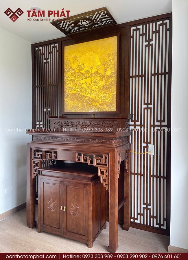 Mẫu phòng thờ BT-1817 được gia công tỉ mỉ, tạo nên vẻ đẹp bền vững và trang trọng.