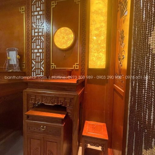 Không gian thờ tự được bố trí khoa học, thuận tiện cho việc hương khói hàng ngày.