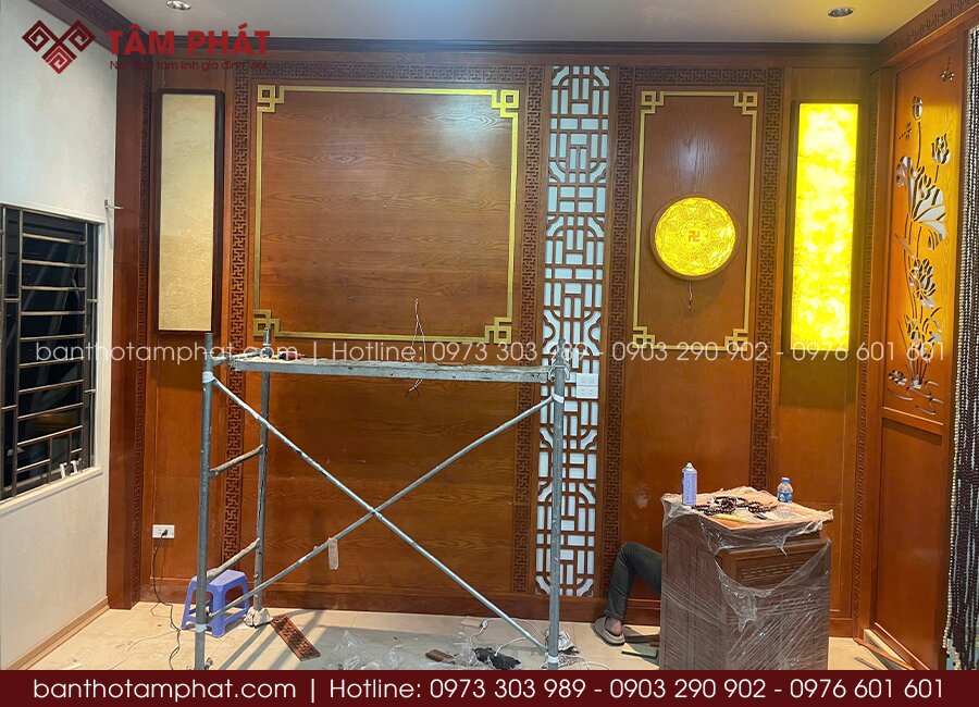 Phòng thờ sảnh tầng đẹp, chuẩn từng chi tiết.