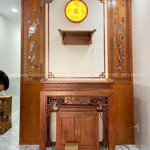 Mẫu phòng thờ đẹp BT-1820 cho nhà phố được nhiều gia chủ yêu thích lựa chọn.