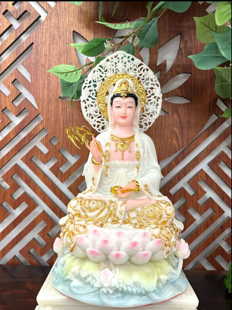 Tượng Quan Thế Âm Bồ Tát Tọa Sen Có Hào Quang - Mẫu QA9008