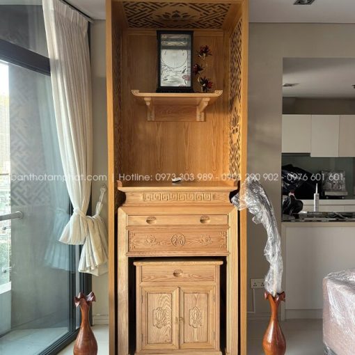 Màu sáng gỗ sồi được nhiều gia chủ lựa chọn, hài hòa nội thất hiện đại.