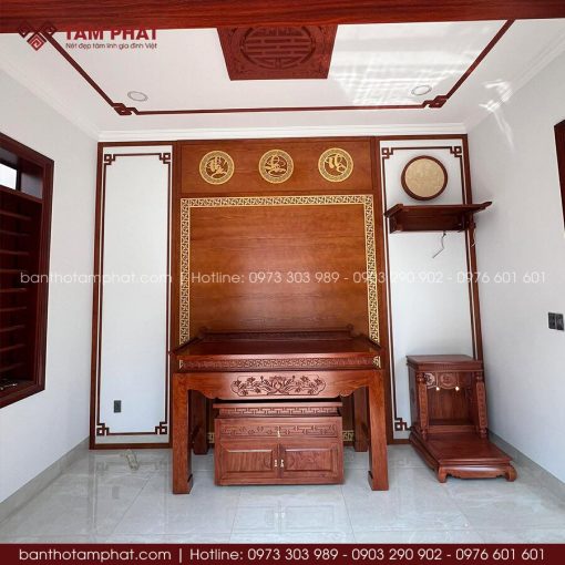 Phân bố bộ 3 bàn thờ hợp lý, đáp ứng theo nhu cầu gia chủ.