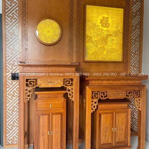 Chất liệu gỗ Gõ tự nhiên là sự lựa chọn hoàn hảo cho cho gia đình mong muốn một không gian thờ chất lượng tốt.